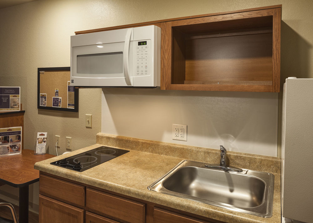 Extended Stay America Select Suites - Cleveland - Airport 페어뷰공원 외부 사진