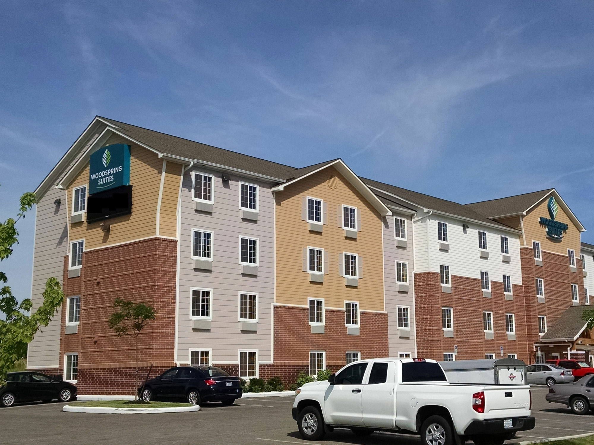 Extended Stay America Select Suites - Cleveland - Airport 페어뷰공원 외부 사진
